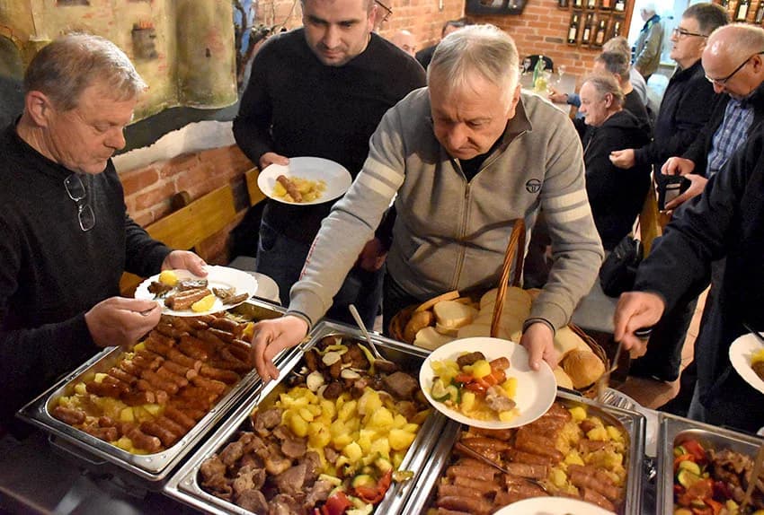 ZIMSKA ŠKOLA UDRUGE “ VINO-KAP“ IZ KAPTOLA: Ocjenjene mane i vrline 18 vrsta vina