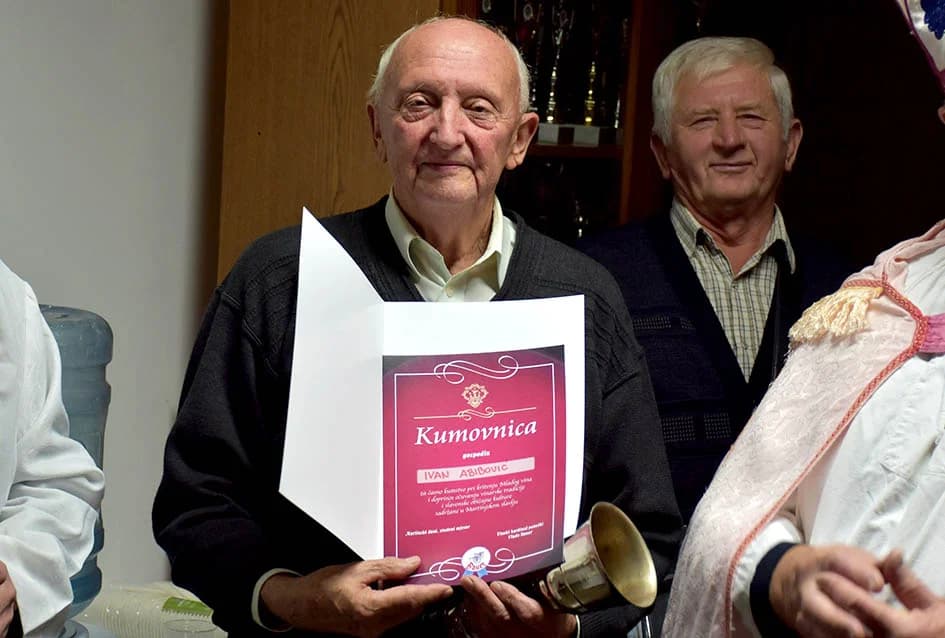 MARTINJE U UDRUZI SLIJEPIH POŽEŠKO-SLAVONSKE ŽUPANIJE I GRADA POŽEGE: Prijatelj Udruge Ivan Abibović vinski kum
