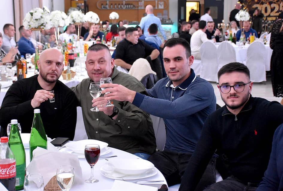 Gotovo 200 ugostitelja požeškog kraja veselo dočekalo svoju Novu godinu