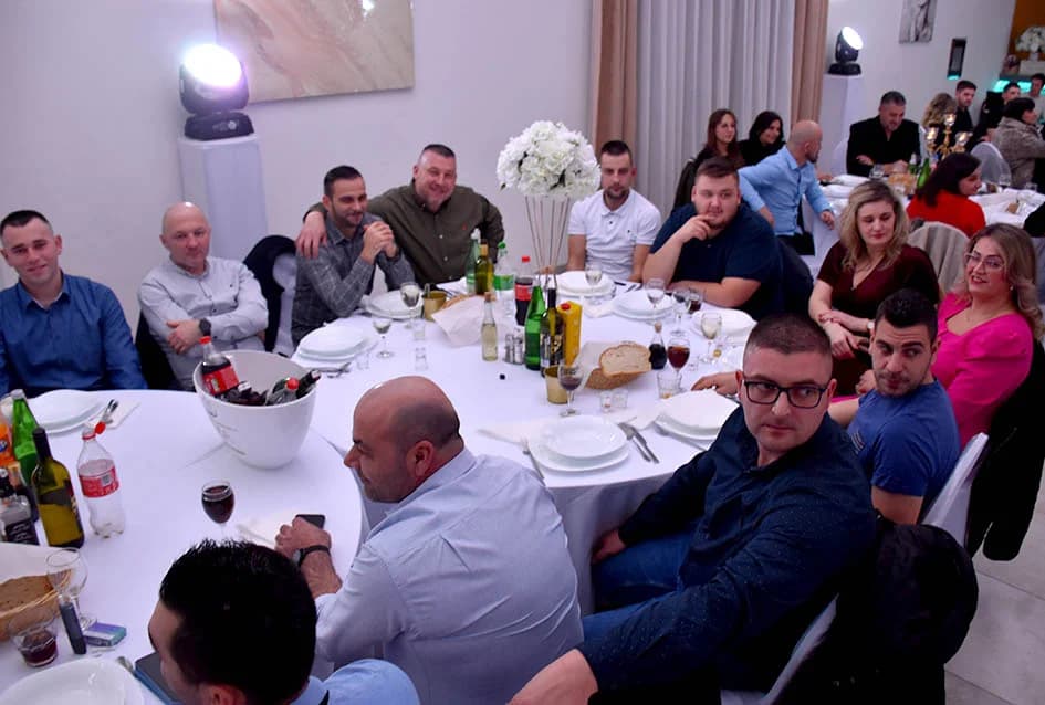 Gotovo 200 ugostitelja požeškog kraja veselo dočekalo svoju Novu godinu