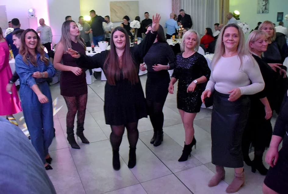 Gotovo 200 ugostitelja požeškog kraja veselo dočekalo svoju Novu godinu