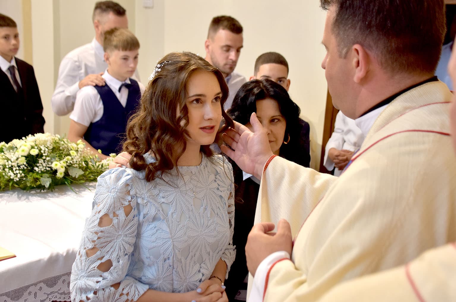 SVEČANO U STRAŽEMANU: 21 krizmanik primio sakrament kršćanske zrelosti