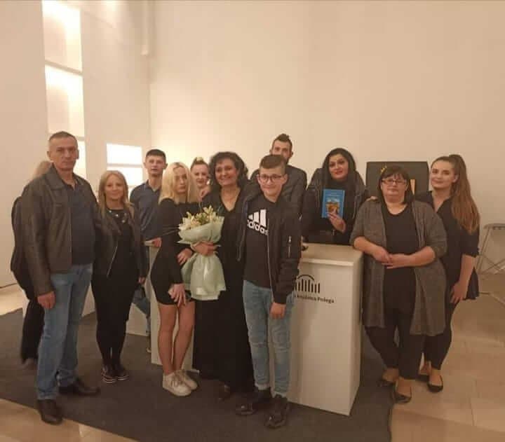 Pjesme Kate Tutić objedinjene u njenoj prvoj zbirci /FOTO/