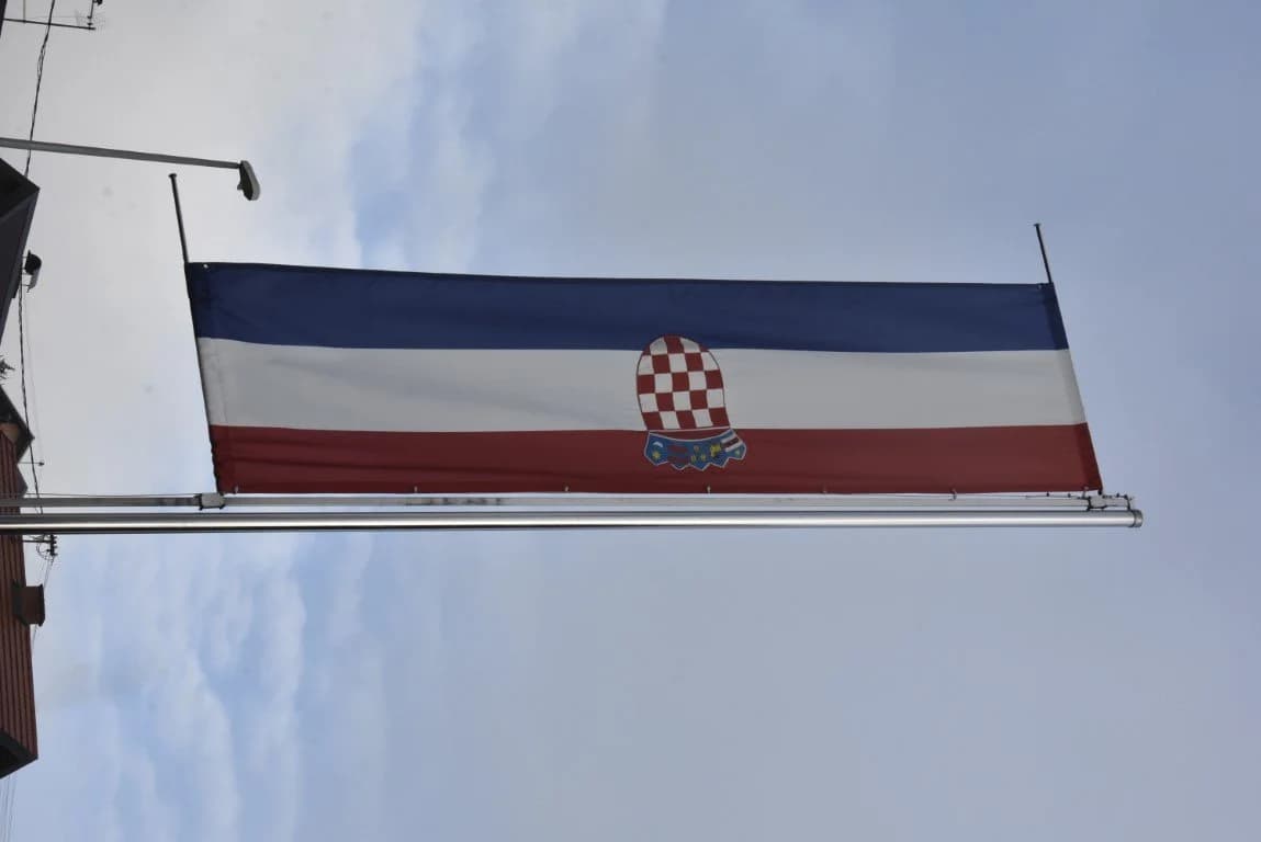 Odana dužna počast žrtvama Vukovara i Škabrnje u Pleternici /FOTO/