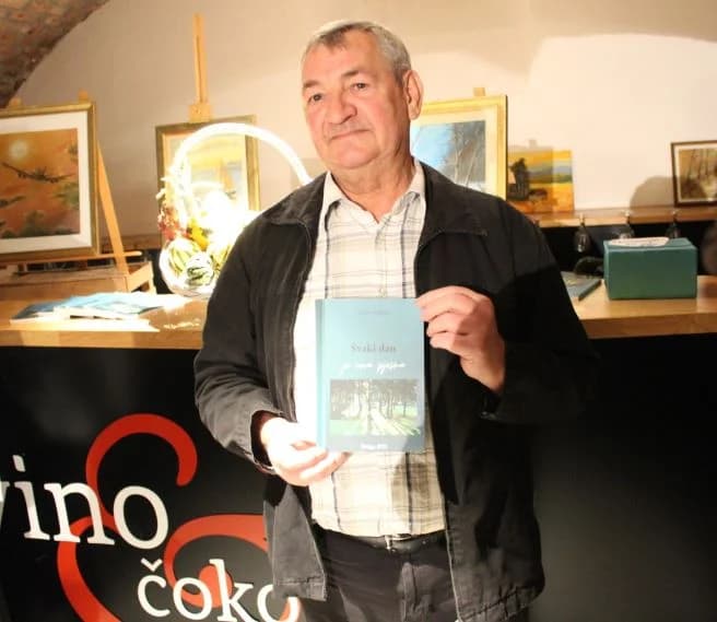 Predstavljena knjiga „Svaki dan je nova pjesma“ požeškog pjesnika i slikara Davora Zakšeka