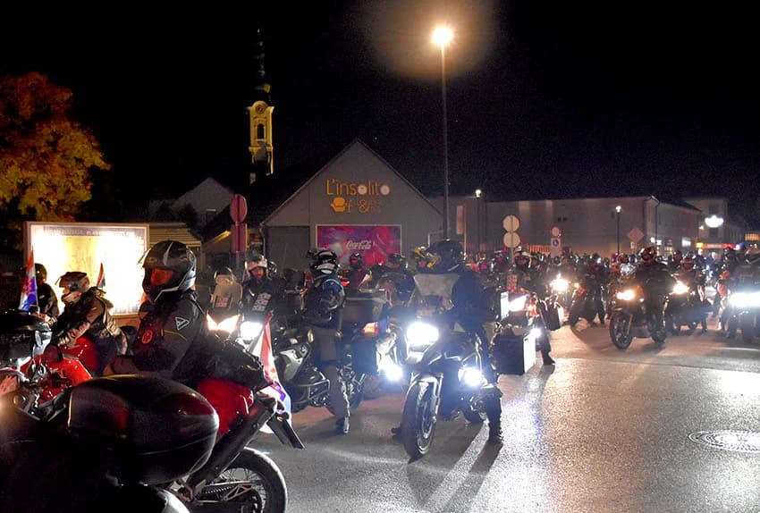 Sudionici moto karavane za Vukovar u Požegi