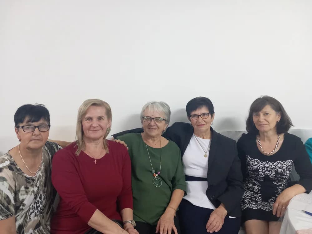 Sve Kate su na zabavi u Velikoj za imendan dobile poklone