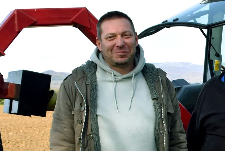 NEOBIČAN PODUHVAT JOSIPA JOGUNA IZ TORNJA: Posjekao jabuke da bi zasadio lješnjake
