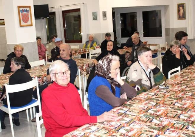 Pleternički umirovljenici posjetili Dom za starije i nemoćne Baketarić u Resniku
