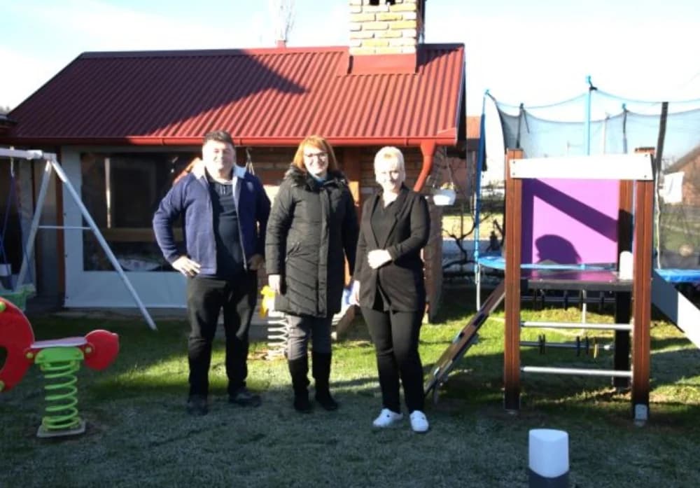 U protekle četiri godine udomili petnaestero djece