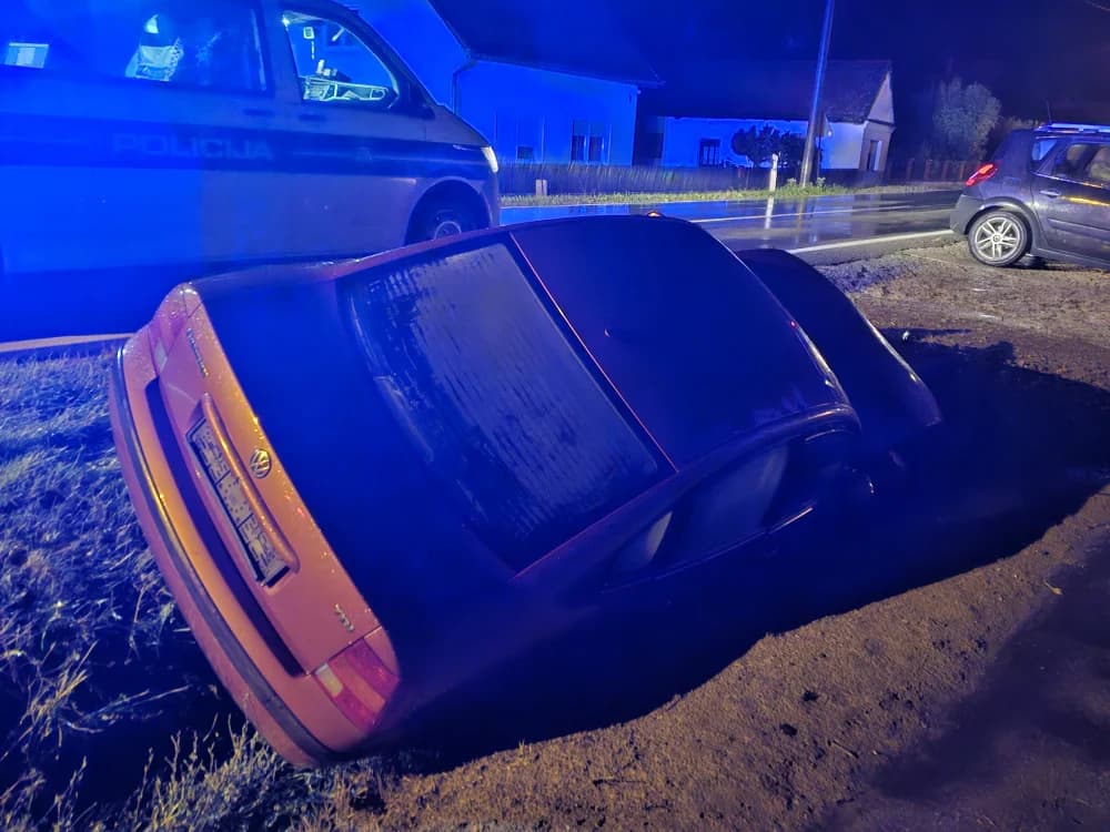 Još jedna prometna nesreća na cestama Požeštine: 21-godišnji vozač sletio u putni kanal