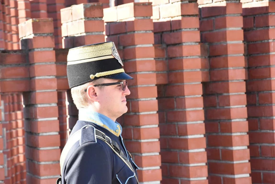 Polaganjem vijenaca i paljenjem svijeća proslavljen Dan pobjede i domovinske zahvalnosti te Dan hrvatskih branitelja /FOTO/