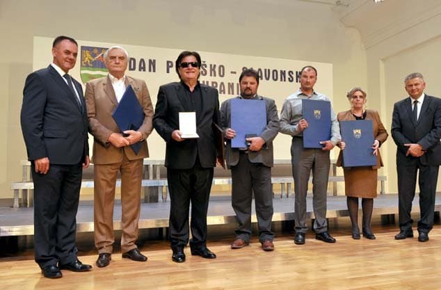 Nagrada za životno djelo Ćiri Gašparcu, godišnje nagrade “Vili Velebita“, “Vinokapu“ i T. Stokiću, a Povelju zahvalnosti Glazbenoj školi Pakrac /FOTOGALERIJA/