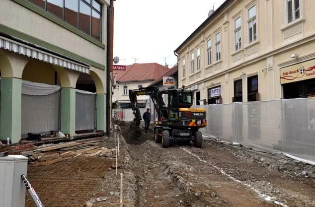 Rekonstrukcija i uređenje Krešimirove i pješačke zone