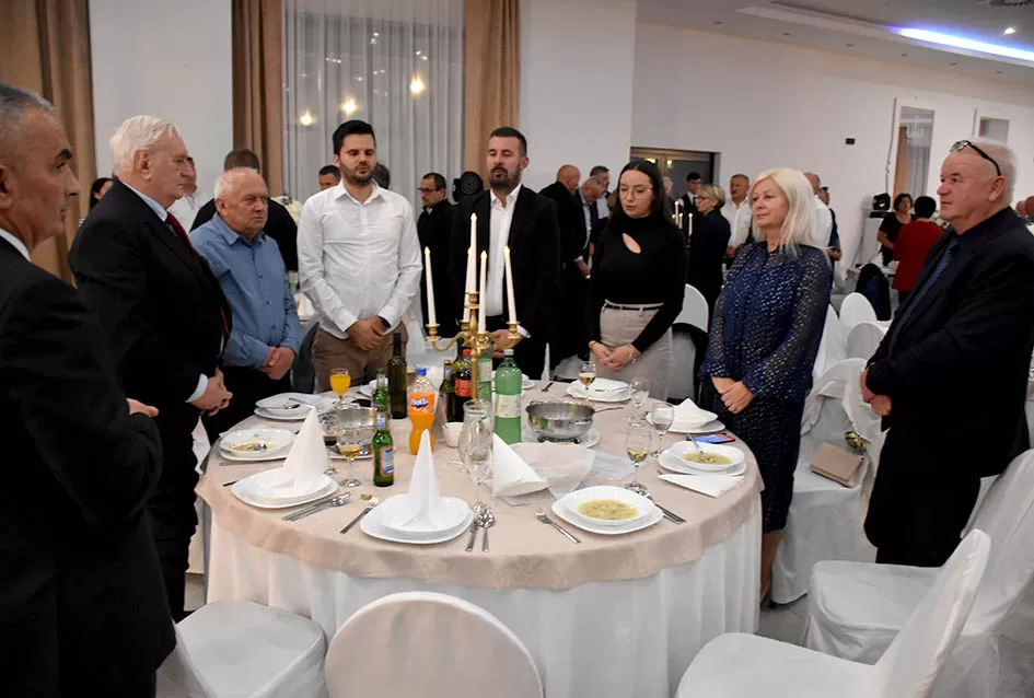 LIČKA VEČER 2025.: Ličani dijele zavičajnost  sa ljudima oko sebe