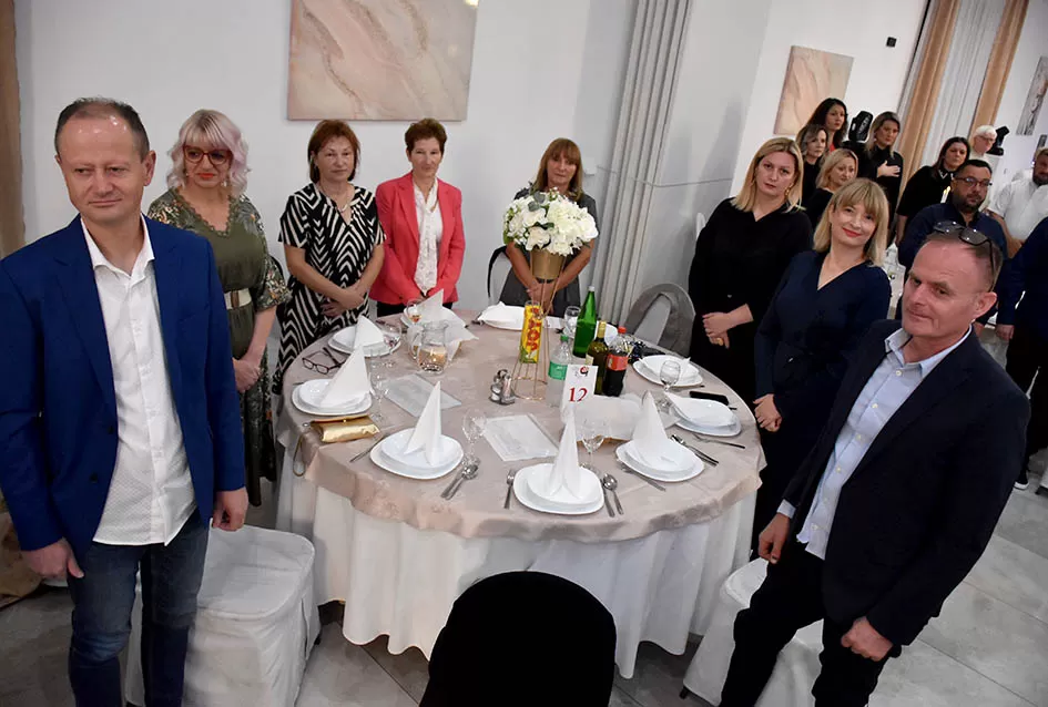 LIČKA VEČER 2025.: Ličani dijele zavičajnost  sa ljudima oko sebe