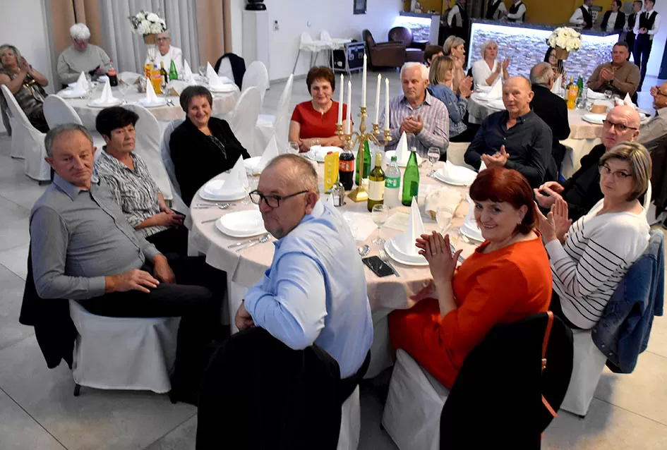 LIČKA VEČER 2025.: Ličani dijele zavičajnost  sa ljudima oko sebe