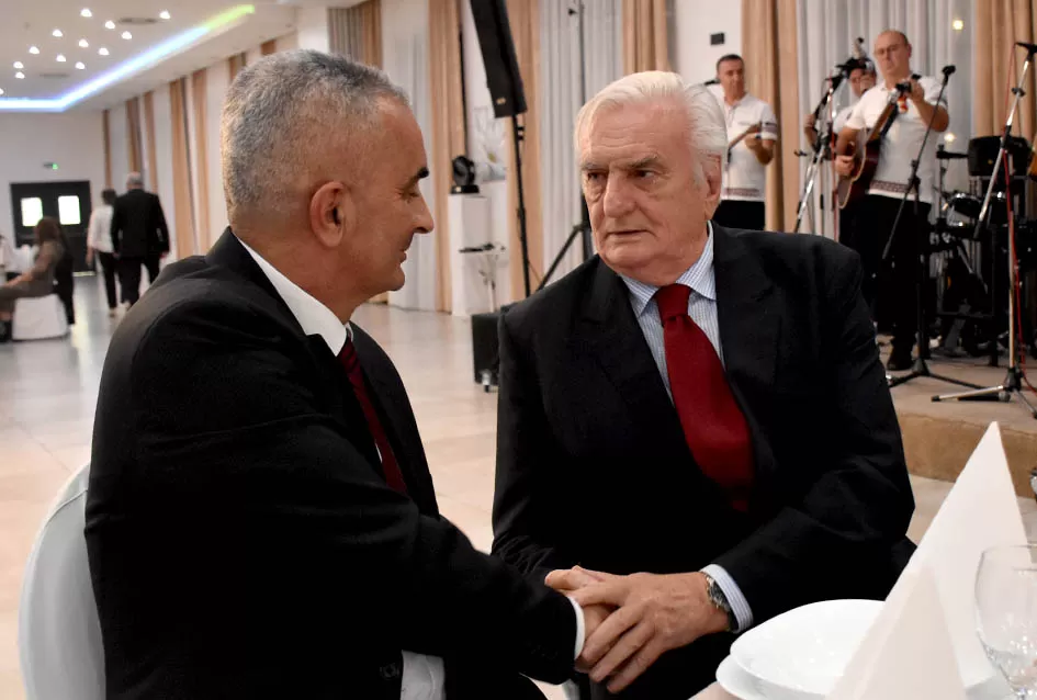 LIČKA VEČER 2025.: Ličani dijele zavičajnost  sa ljudima oko sebe
