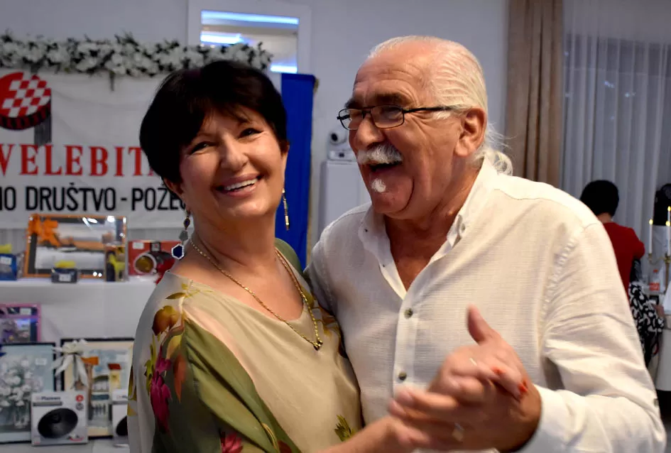LIČKA VEČER 2025.: Ličani dijele zavičajnost  sa ljudima oko sebe