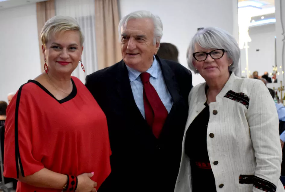 LIČKA VEČER 2025.: Ličani dijele zavičajnost  sa ljudima oko sebe