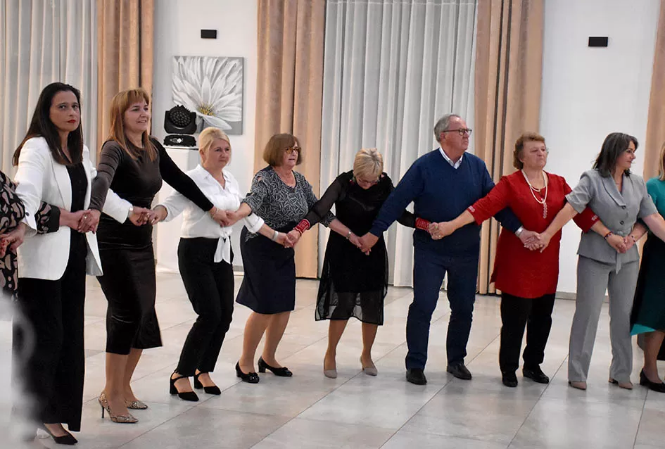 LIČKA VEČER 2025.: Ličani dijele zavičajnost  sa ljudima oko sebe
