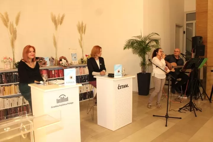 POETSKA VEČER  Predstavljena zbirka pjesama „Napokon“ požeške pjesnikinje Verice Sinjaković