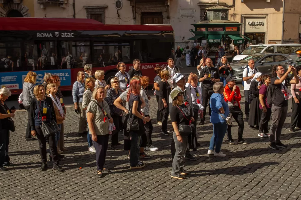 VELIKA FOTOGALERIJA: Vjernici Požeške biskupije hodočastili u Rim povodom jubileja i 1100. obljetnice Splitskih sabora