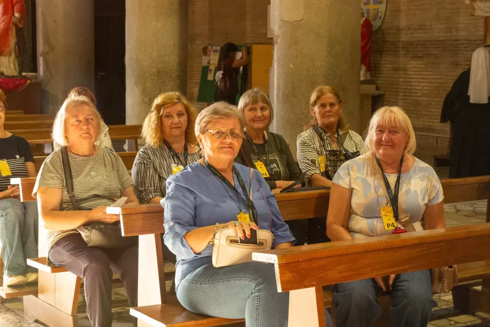 VELIKA FOTOGALERIJA: Vjernici Požeške biskupije hodočastili u Rim povodom jubileja i 1100. obljetnice Splitskih sabora