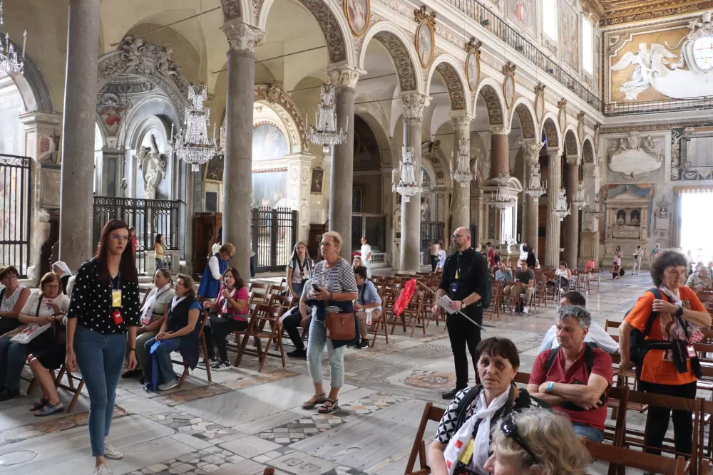 VELIKA FOTOGALERIJA: Vjernici Požeške biskupije hodočastili u Rim povodom jubileja i 1100. obljetnice Splitskih sabora