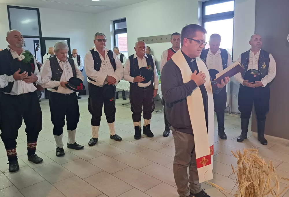 Miris kruha i dobrote: Ruščica pokazala veliko srce za malu djecu velikih potreba