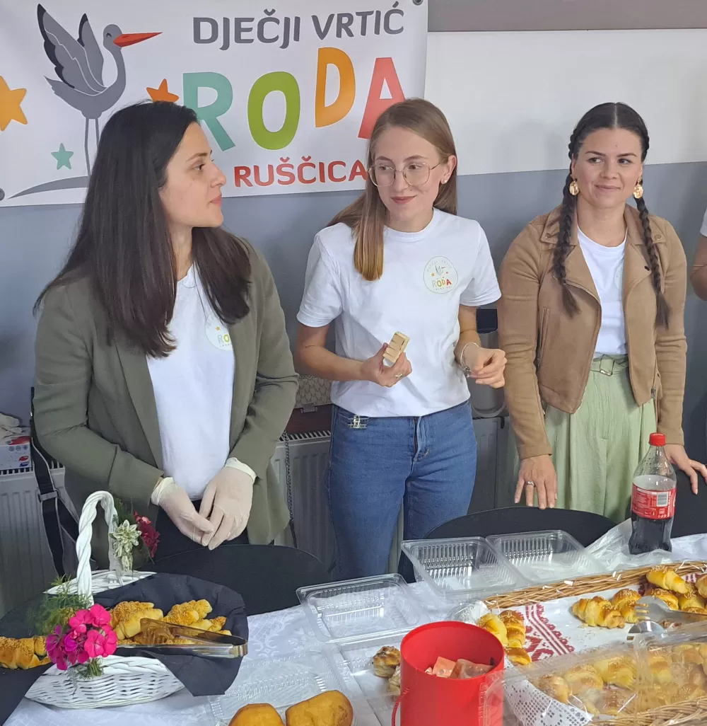 Miris kruha i dobrote: Ruščica pokazala veliko srce za malu djecu velikih potreba