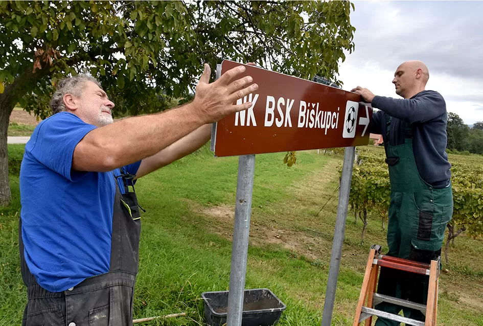 Turistička signalizacija u Biškupcima – suradnja lokalne zajednice i struke za bolju vidljivost destinacije
