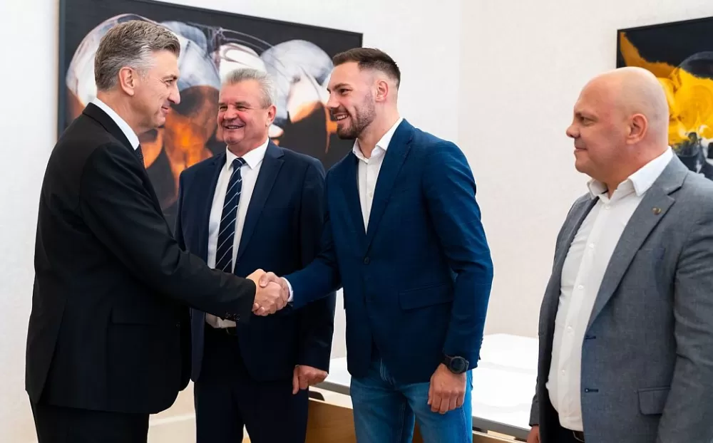 SB Online | Plenković ugostio predstavnike hrvatskog hrvačkog, boksačkog i  judo saveza - među gostima i Gabrijel Veočić
