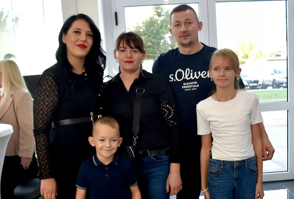 Požega bogatija za još jedno mjesto ljepote, otvoren frizerski salon „Boss“