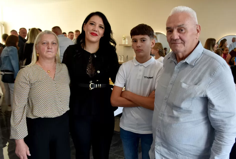 Požega bogatija za još jedno mjesto ljepote, otvoren frizerski salon „Boss“