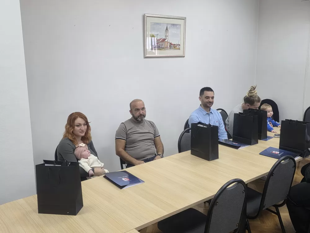 „Djeca su budućnost – a zajednica je njihova sigurna luka“: Gornja Vrba uvodi snažnije demografske mjere za svoje najmlađe