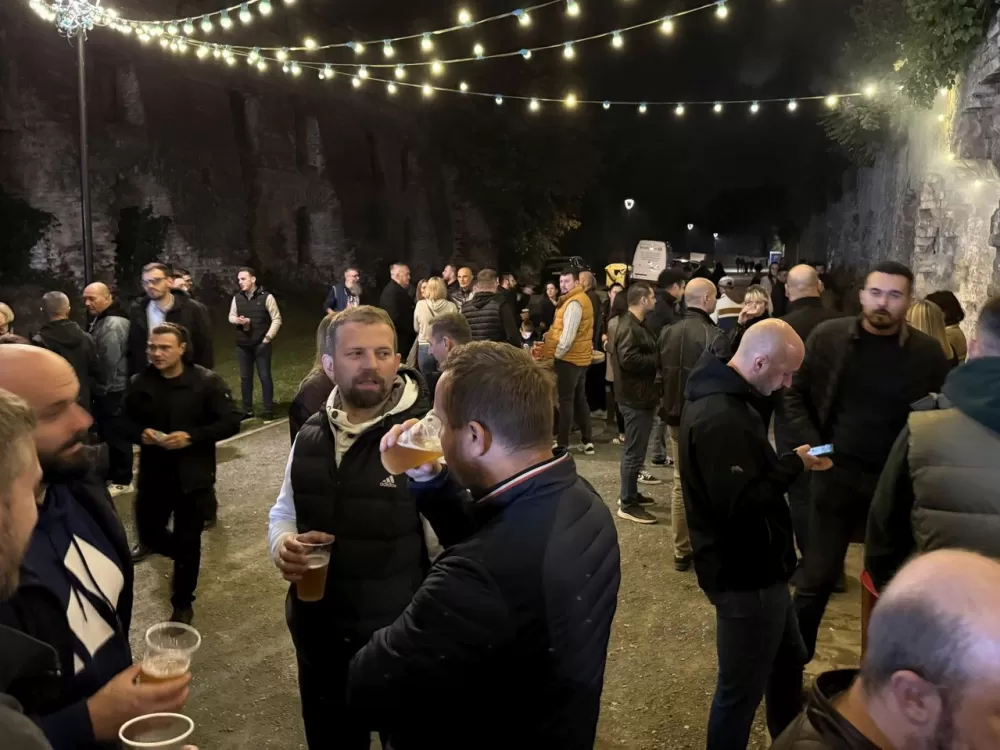 Ambijent Tvrđave Brod uz okuse domaćeg piva