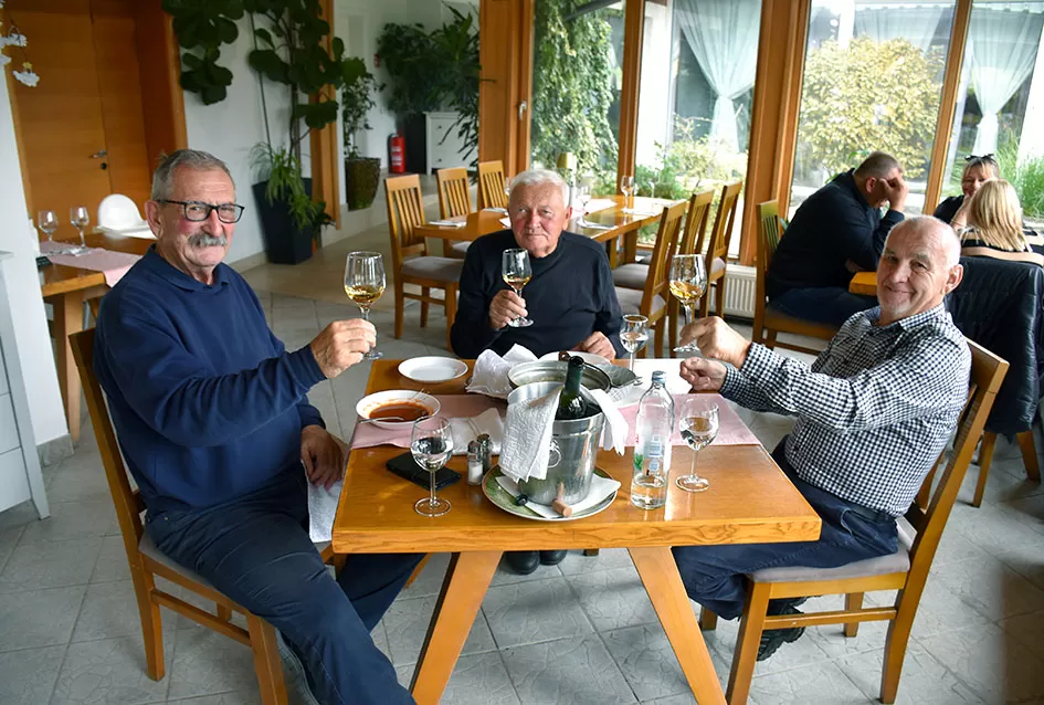 Požega.eu | Doajeni kutjevačkog  vinogradarstva na okupu