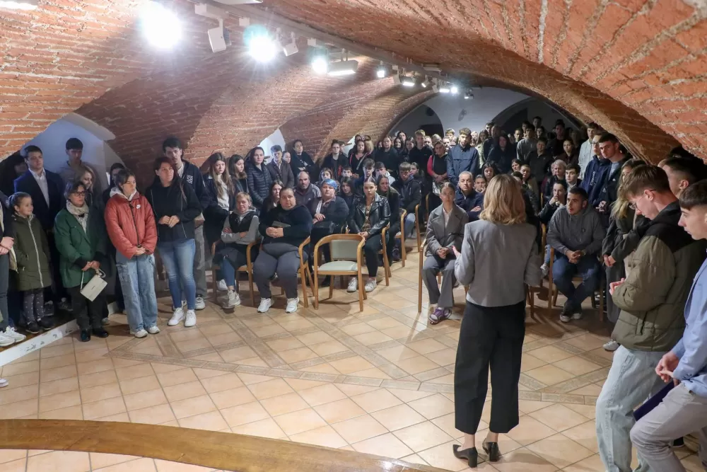 Požeška biskupija dodijelila 183 stipendije učenicima i studentima