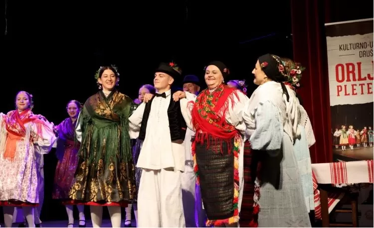 KULTURNO-UMJETNIČKO DRUŠTVO „ORLJAVA“: Održan dvosatni koncert „Lišće šuška, a tambura svira“