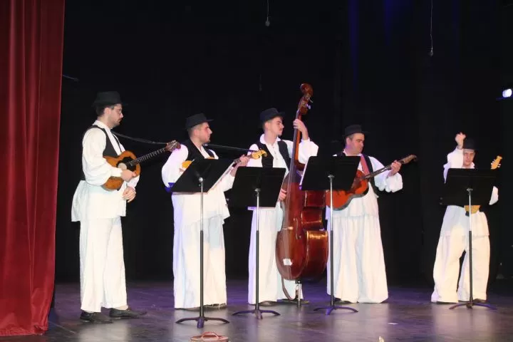 KULTURNO-UMJETNIČKO DRUŠTVO „ORLJAVA“: Održan dvosatni koncert „Lišće šuška, a tambura svira“