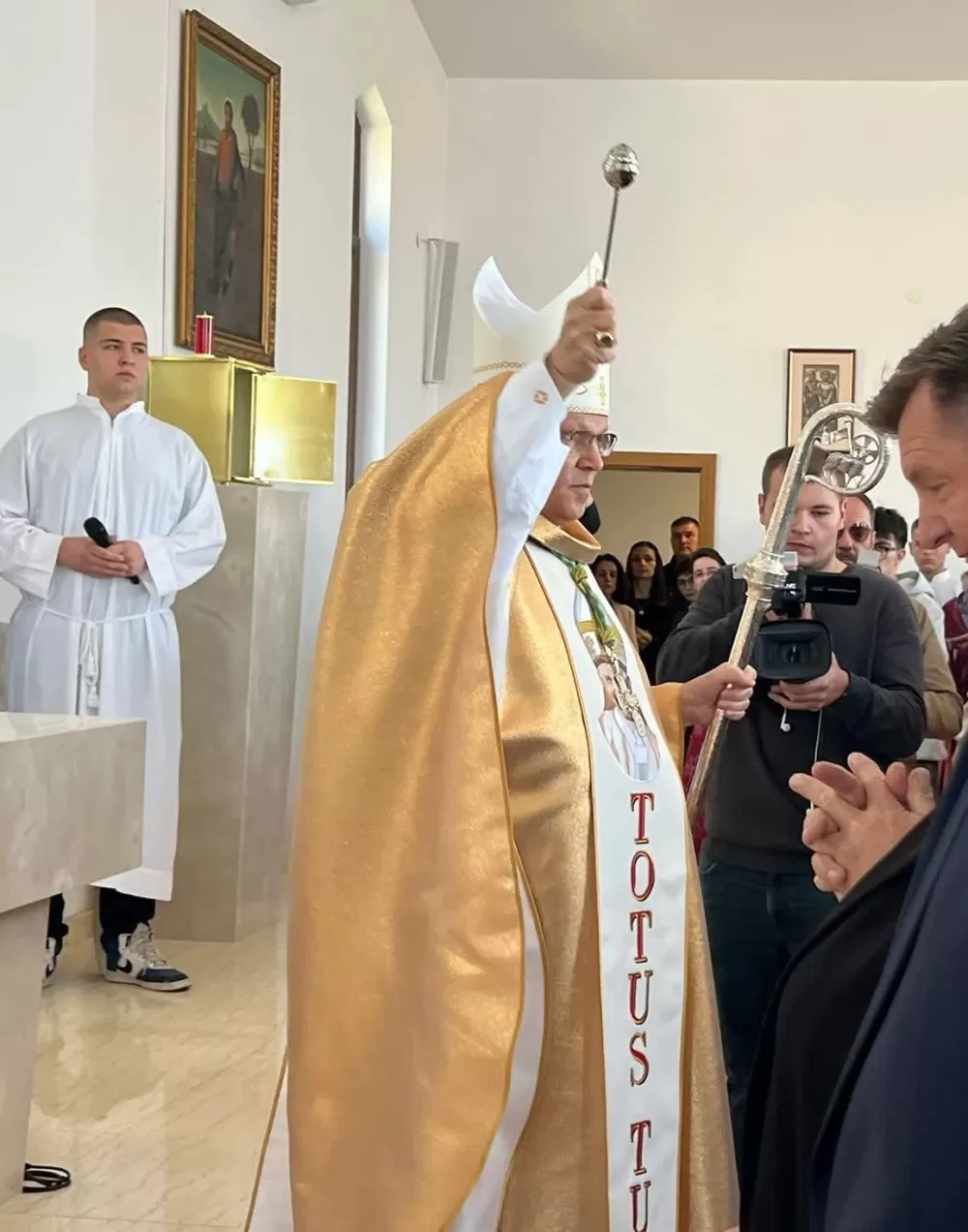 Svečano u Bartolovcima; posvećena crkva svetog pape Ivana Pavla II