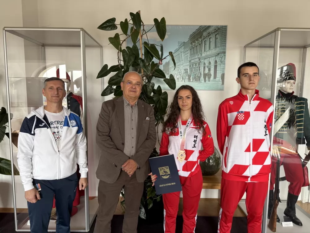 SB Online | Iz Poreča s medaljom: Gradonačelnik ugostio Andreu Brezovac