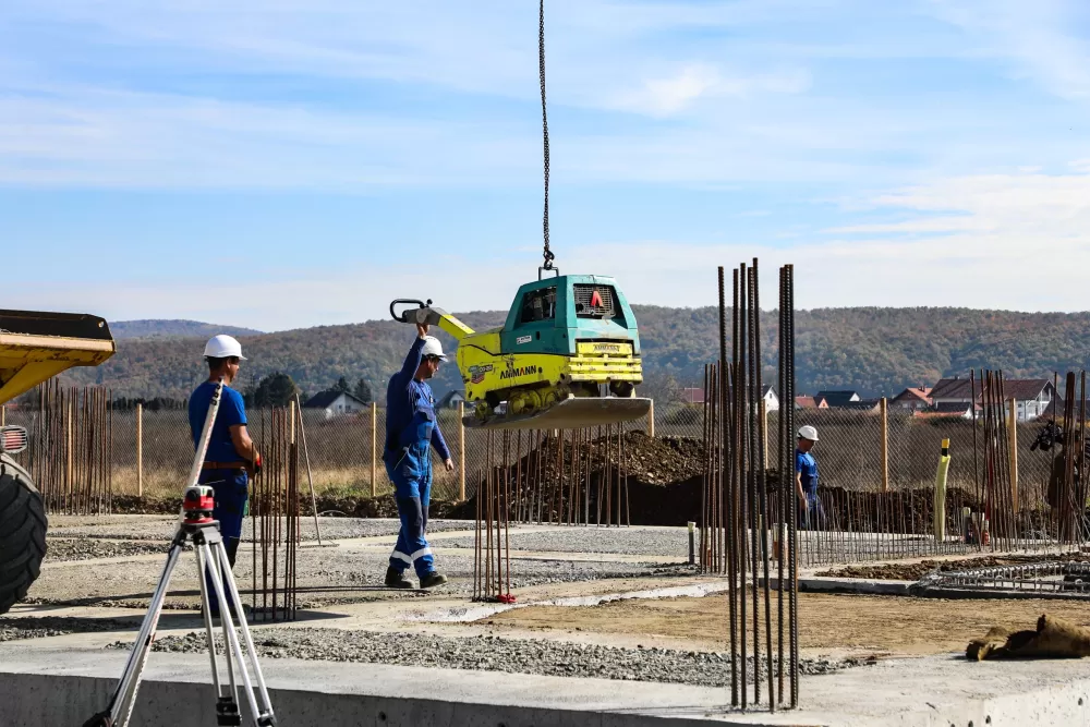 Obilazak terena potvrdio napredak radova jednog od najznačajnijih projekata Grada Pleternice