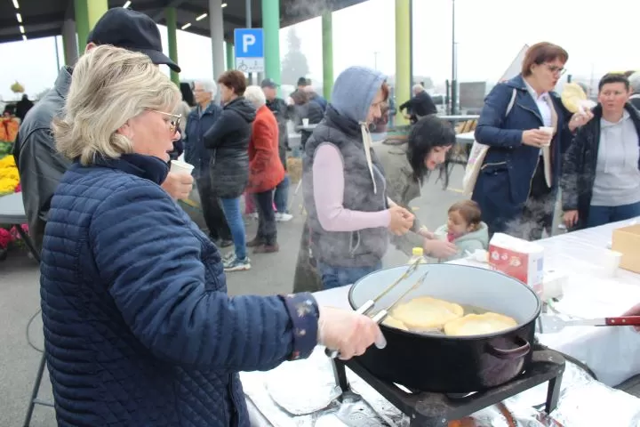 U Pleternici održani Jesenski sajam i Kestenijada