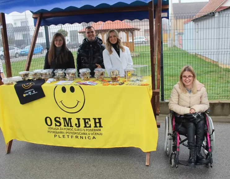 U Pleternici održani Jesenski sajam i Kestenijada