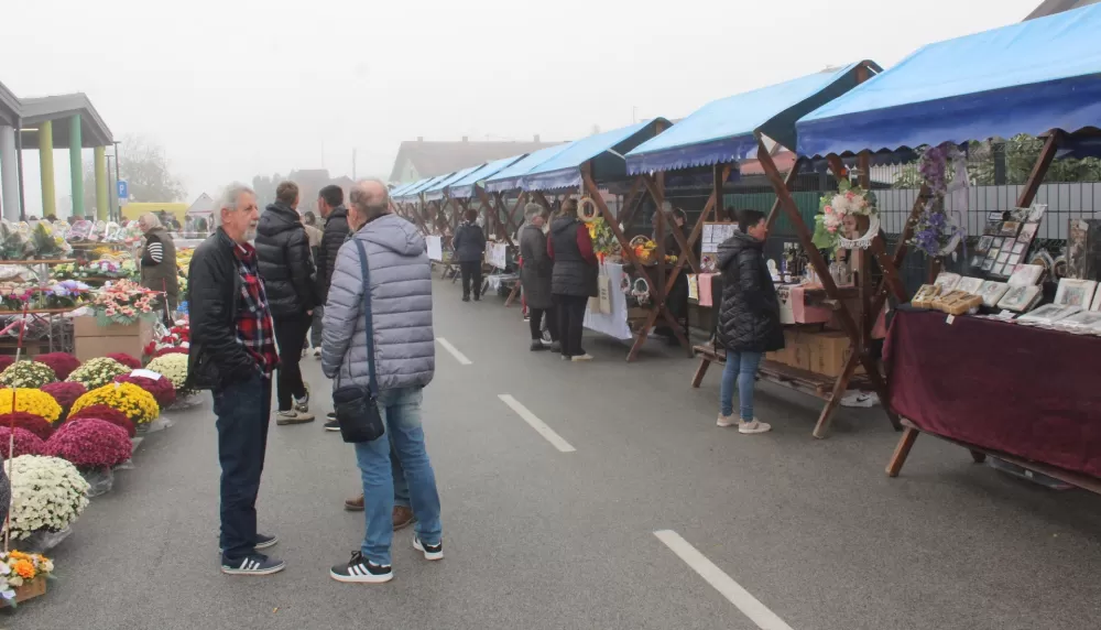 U Pleternici održani Jesenski sajam i Kestenijada