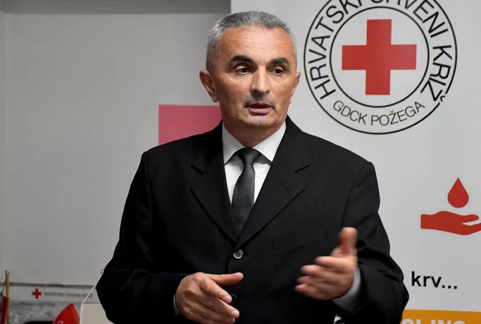 Višestruki darivatelj krvi Davor Matić primio odličje predsjednika RH, a deseci pojedinaca niz priznanja