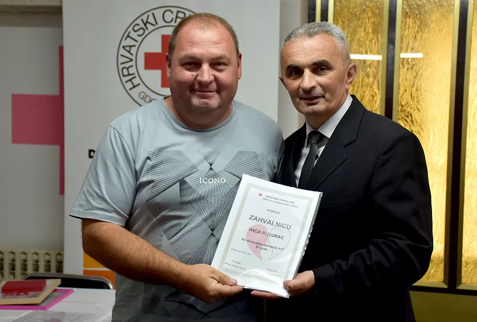 Višestruki darivatelj krvi Davor Matić primio odličje predsjednika RH, a deseci pojedinaca niz priznanja