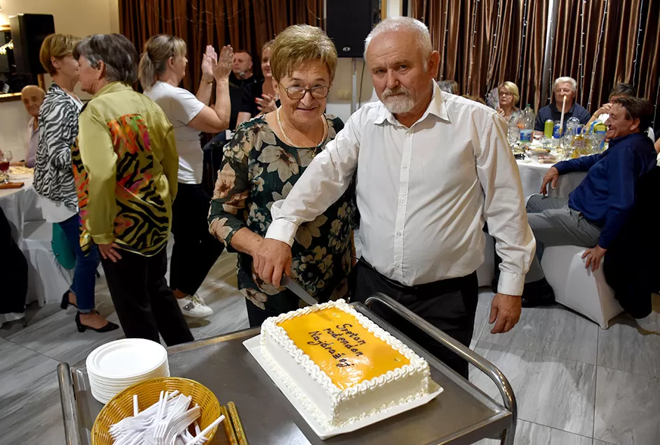 Vesela noć u Svečanoj dvorani Luki: Tražila se stolica više